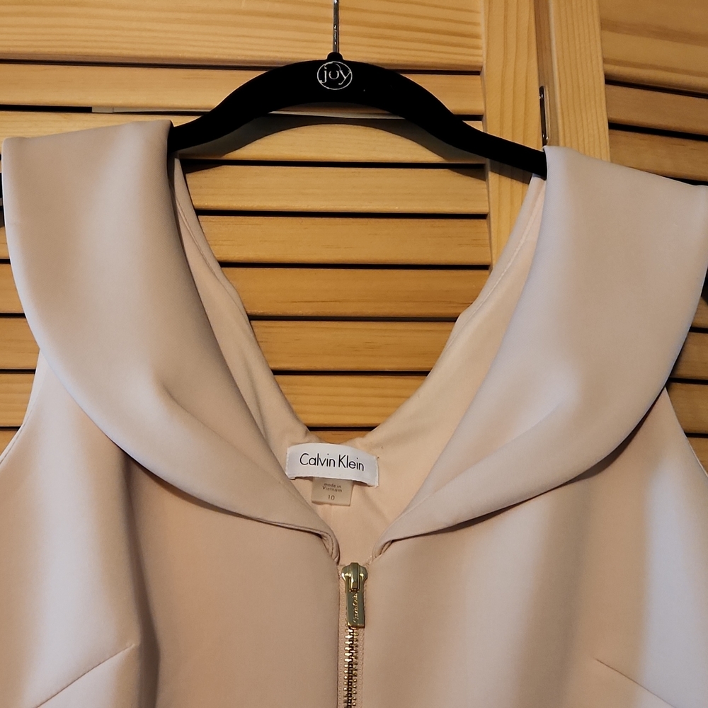 Dress - Picture 4 of 6